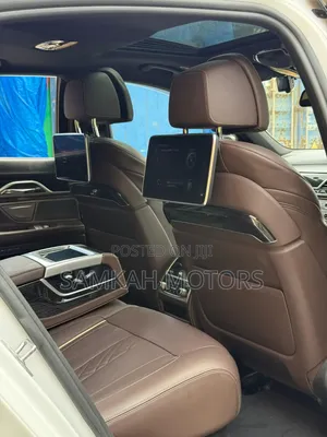 BMW 7 Series 2020 White