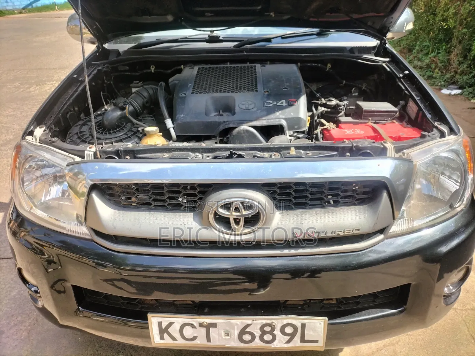 Toyota Hilux 2011 Black
