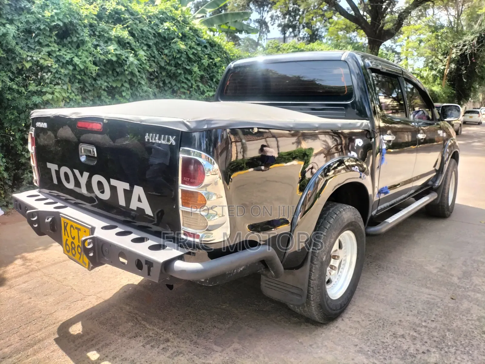 Toyota Hilux 2011 Black