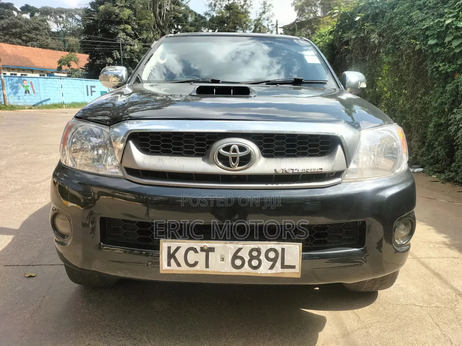 Toyota Hilux 2011 Black
