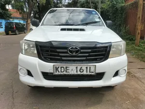 Toyota Hilux 2014 Off white