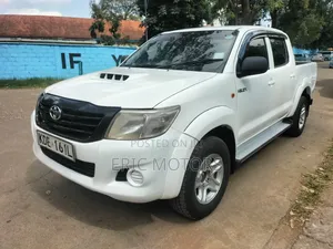 Toyota Hilux 2014 Off white