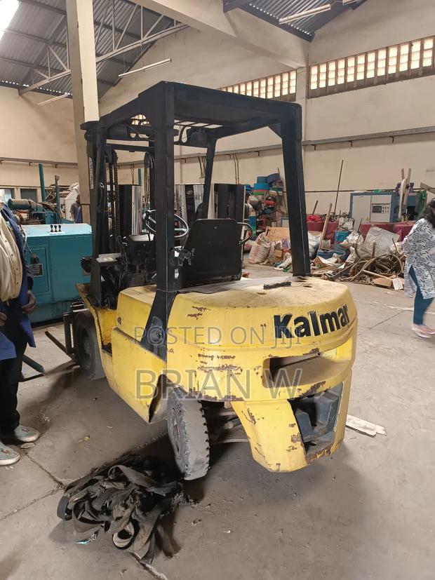 TCM Kalmar Forklift 2 Tonnes - thumbnail 2