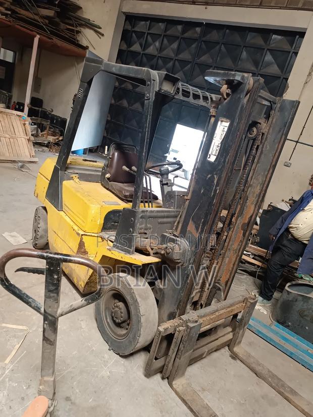 TCM Kalmar Forklift 2 Tonnes - thumbnail 3