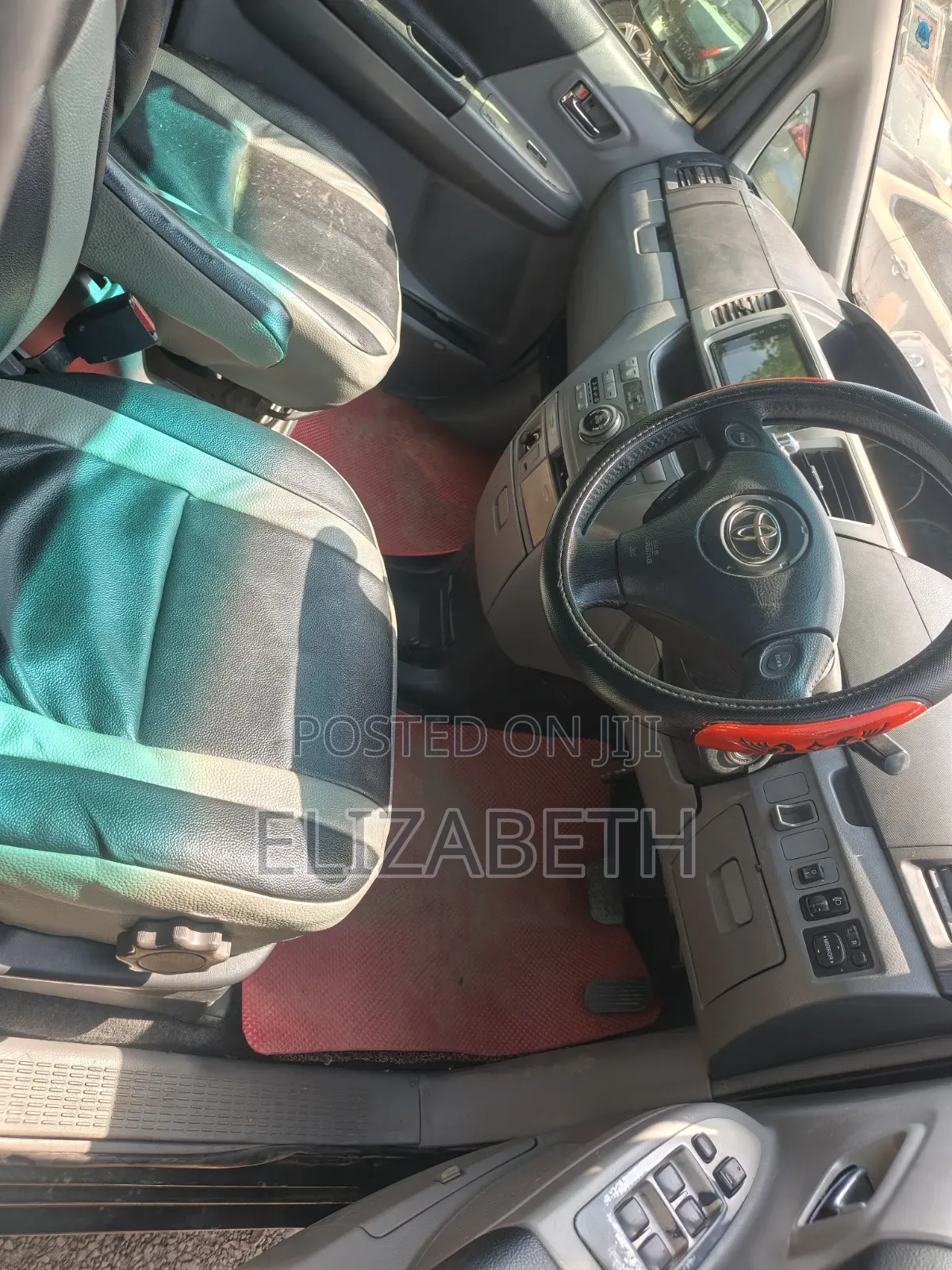 Toyota Noah 2004 Gray