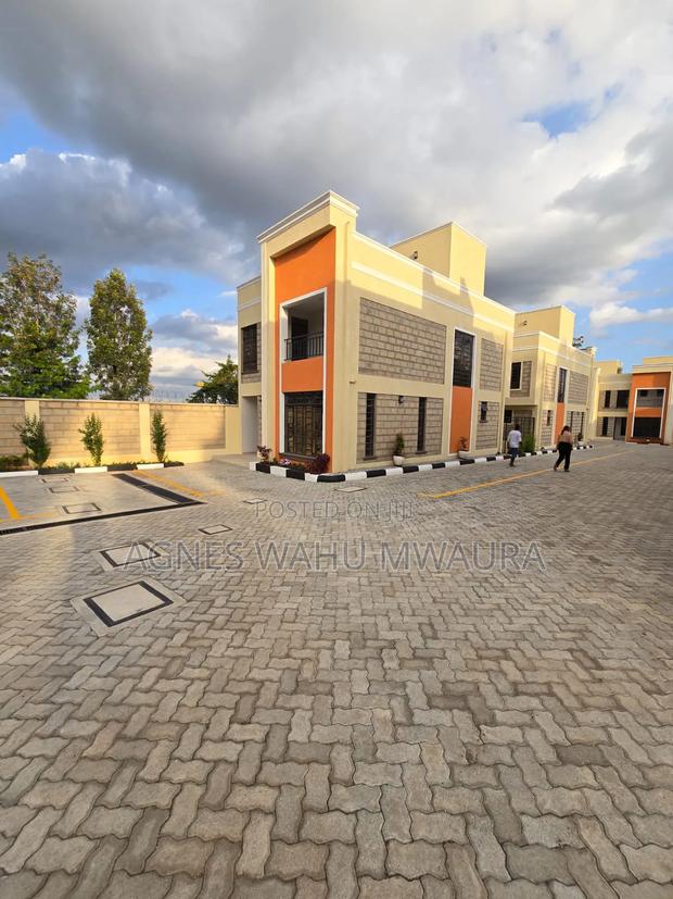 3bdrm Townhouse/Terrace in Matasia for sale