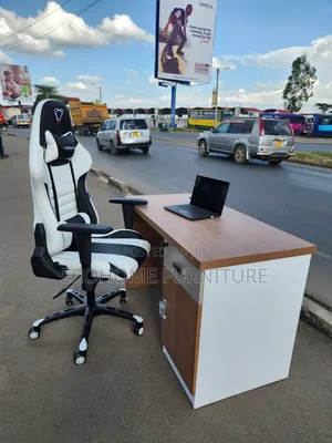 Modern Executive Office Desk Luxury Gaming Chair Set