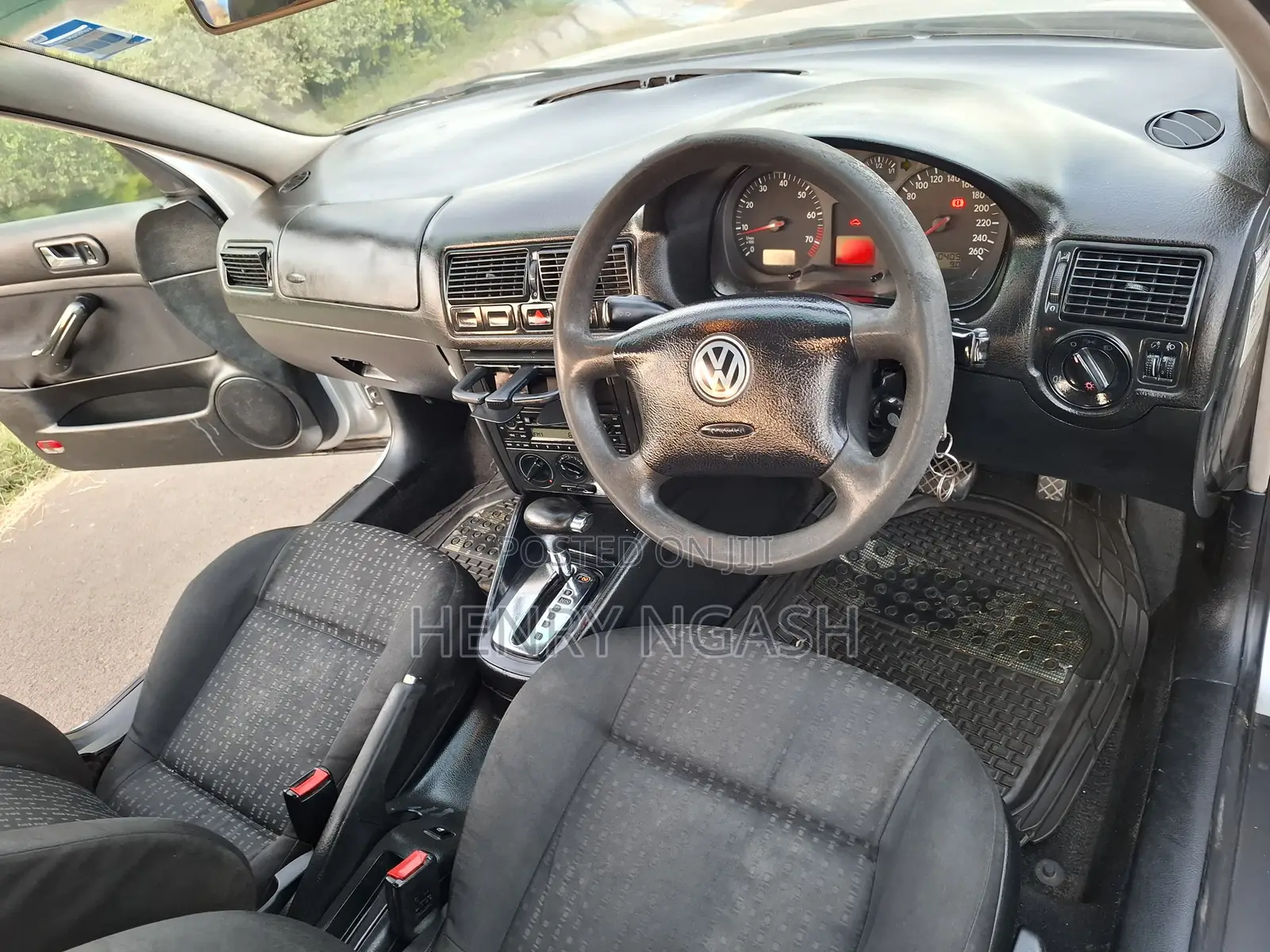 Volkswagen Golf 2001 Silver