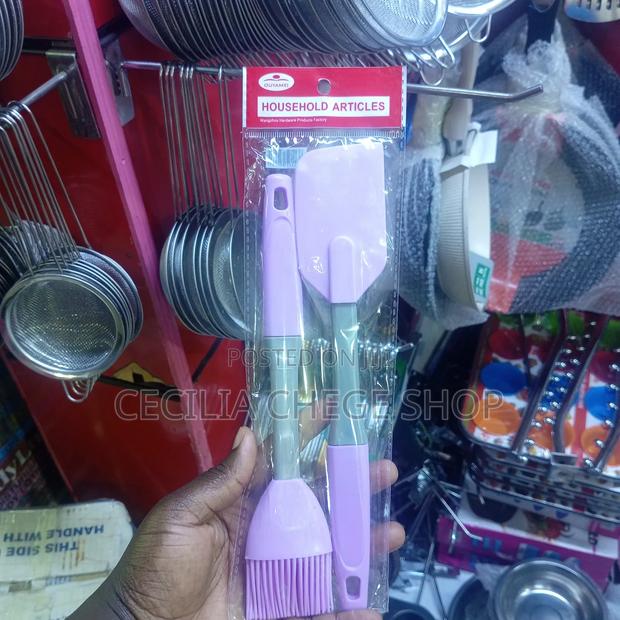 Spatula+ Oil Brush - main view