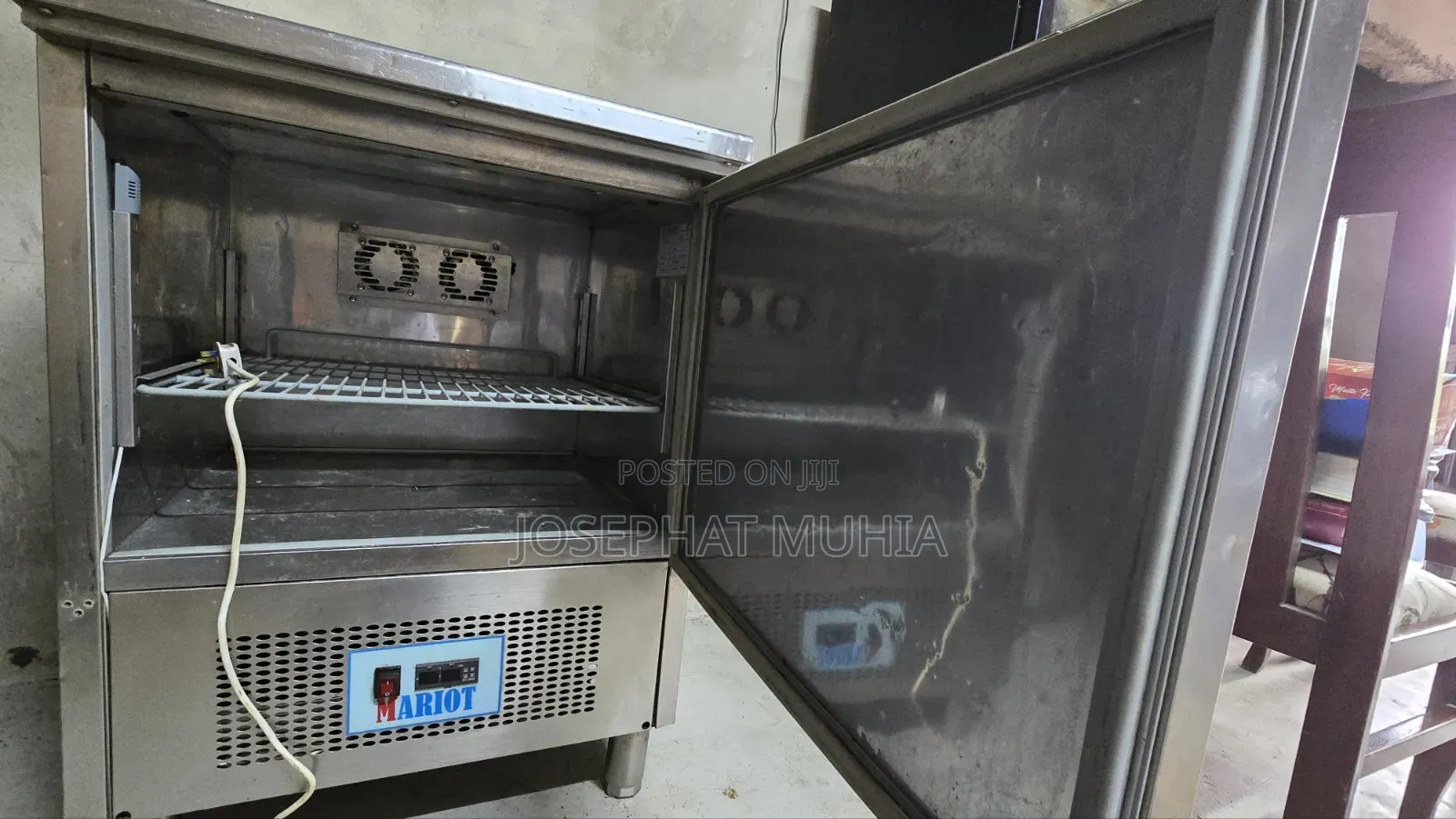Refrigerator