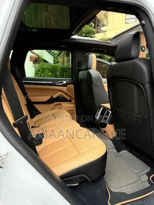 Porsche Cayenne 4dr SUV AWD (3.6L 6cyl 6M) 2014 Pearl