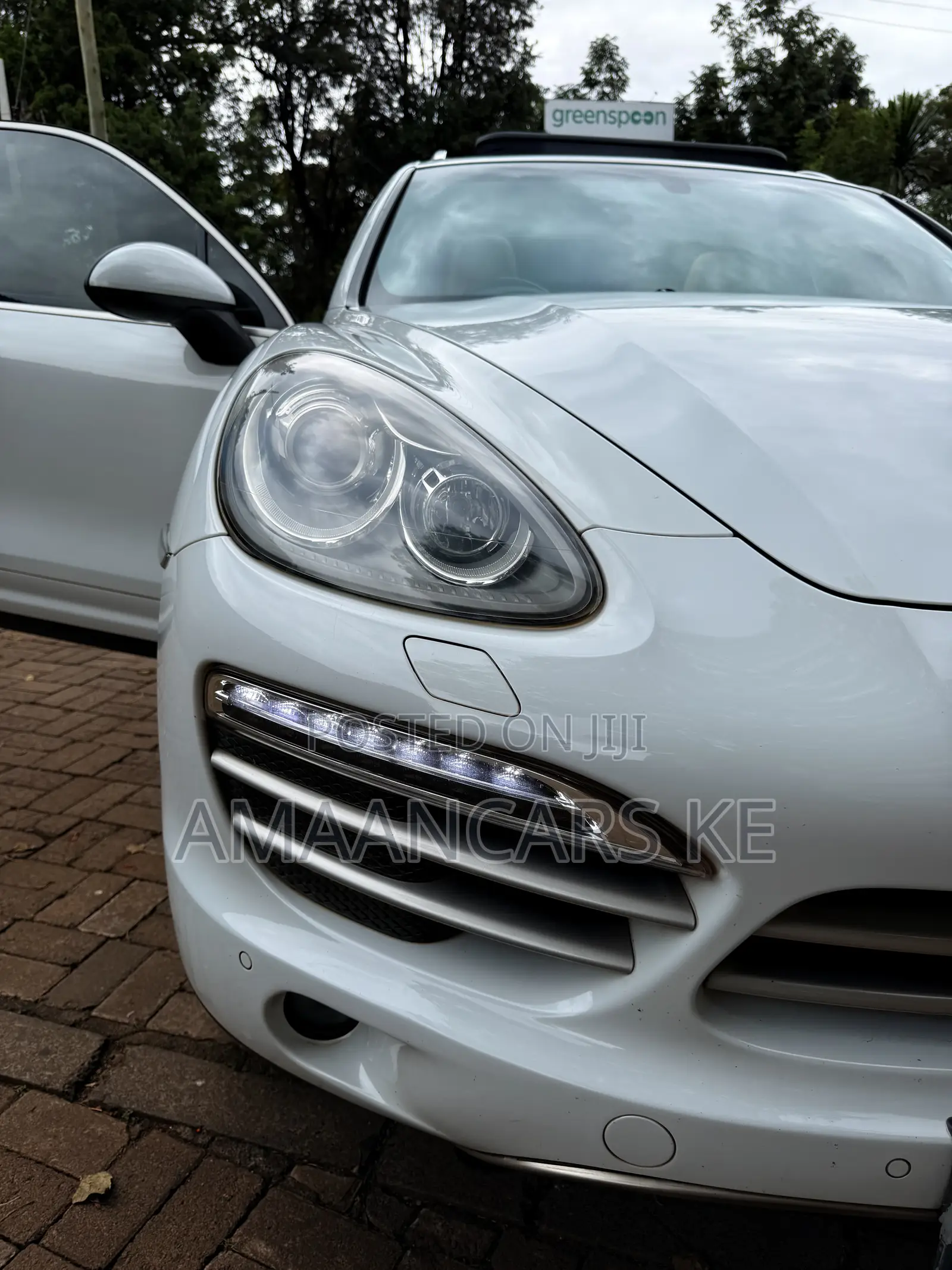 Porsche Cayenne 4dr SUV AWD (3.6L 6cyl 6M) 2014 Pearl