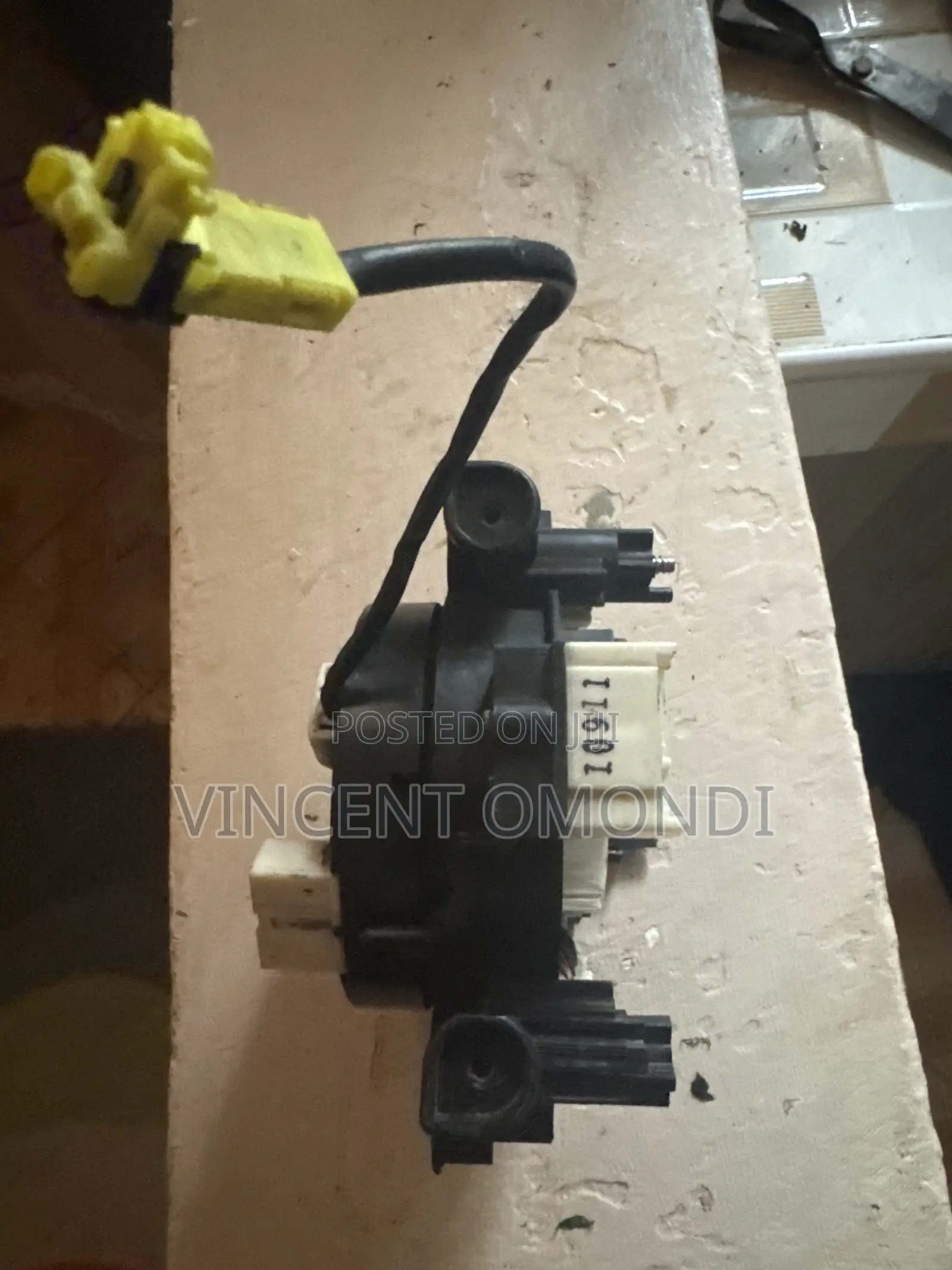 Nissan Note Spiral Cable R8/L8