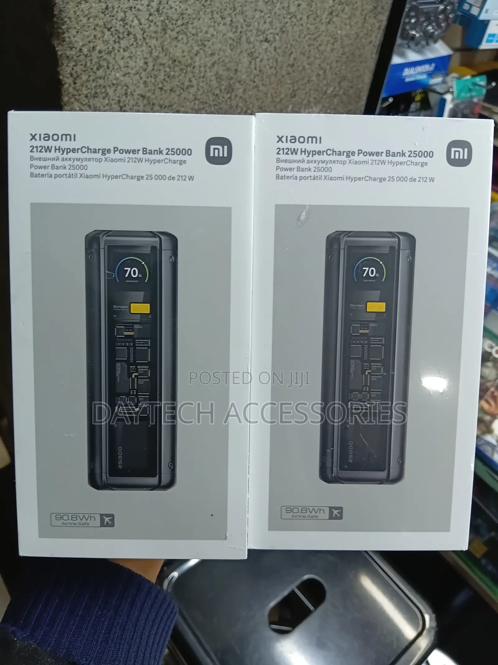 This Is the Xiaomi 212w Hypercharge Power Bank 25000mah - Black