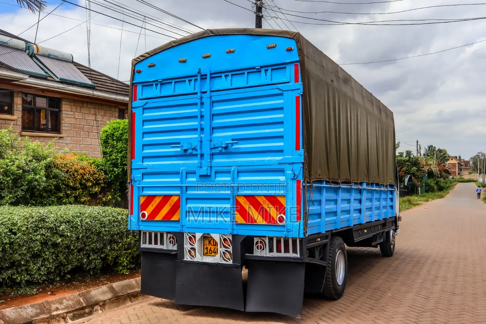 Isuzu NQR 2022