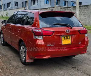 Toyota Corolla Fielder 2015
