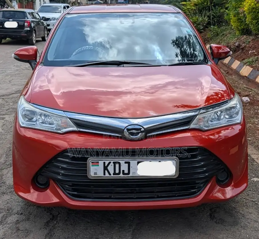 Toyota Corolla Fielder 2015