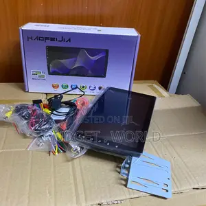 Android 9-Inch Universal Touchscreen Car Radio With Reverse Camera