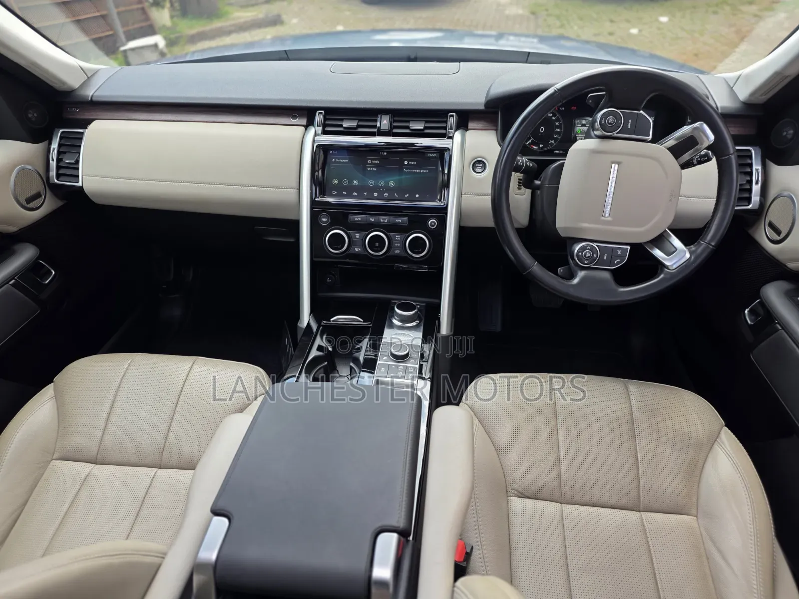 Land Rover Discovery 2018 Blue