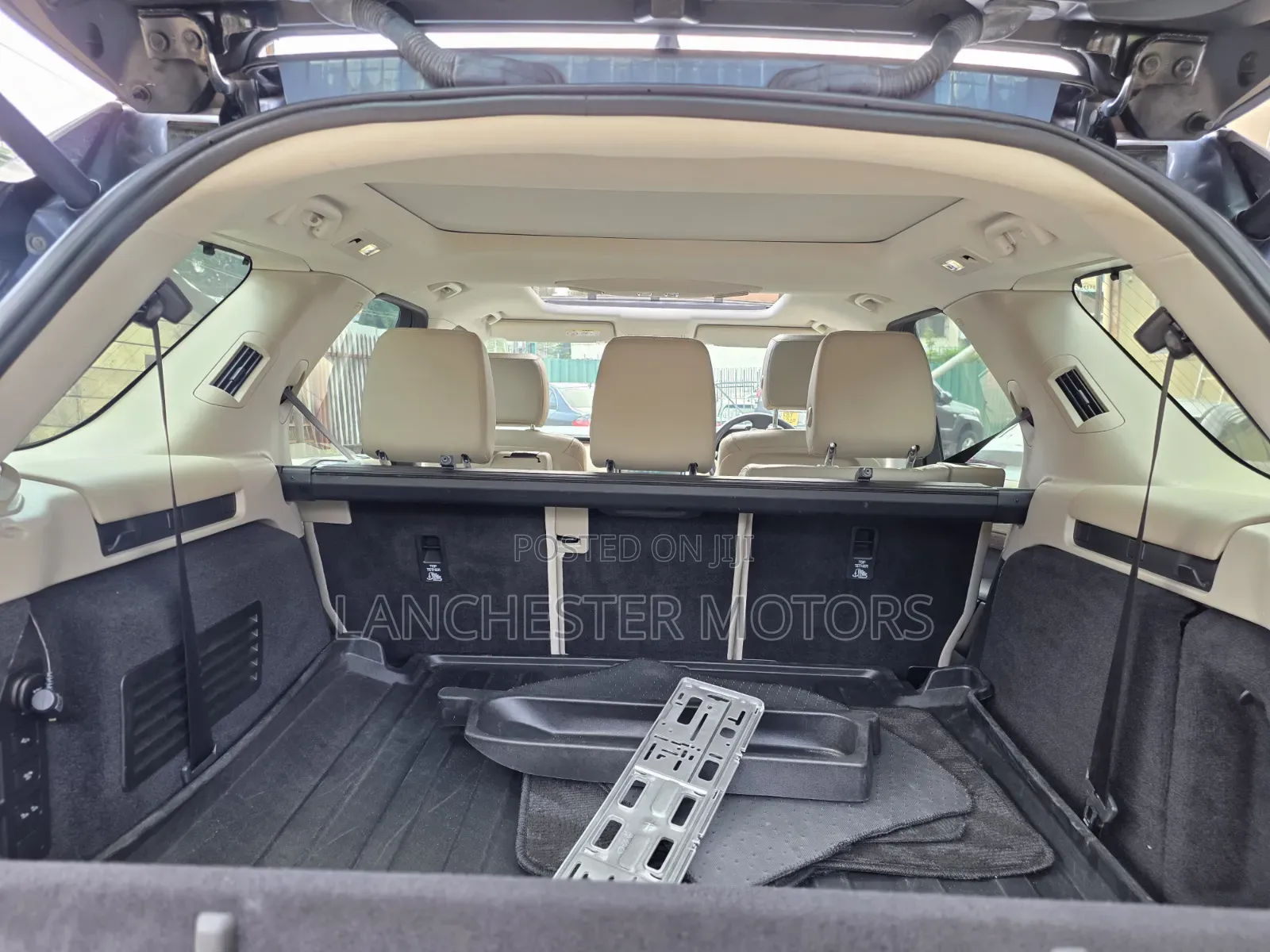 Land Rover Discovery 2018 Blue