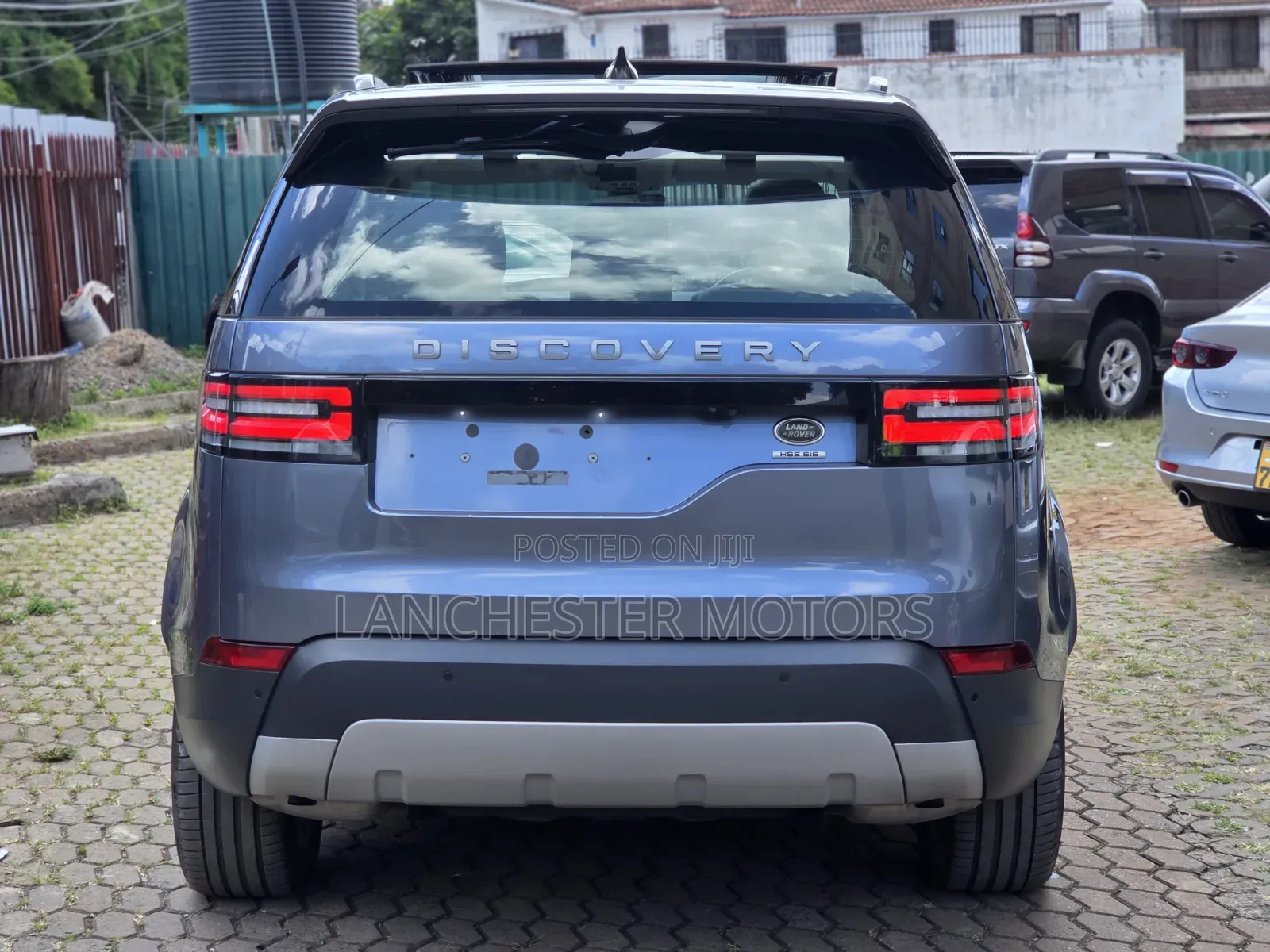Land Rover Discovery 2018 Blue