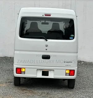 Suzuki Every 2019 White