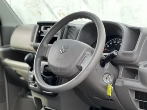 Suzuki Every 2019 White