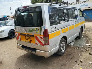 Toyota HiAce 2008 Silver