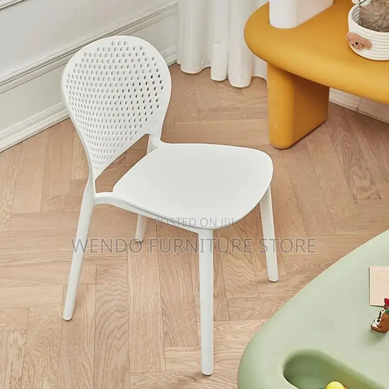 Dining Chairs; Armless Plastic Home Seats
