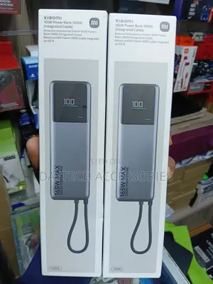 Xiaomi 165w 10000mah (Integrated Cable) Power Bank.