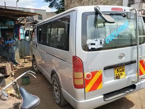 Toyota HiAce 2008 Silver