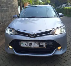 Toyota Corolla Fielder 1.5 Hybrid FWD 2016 Silver