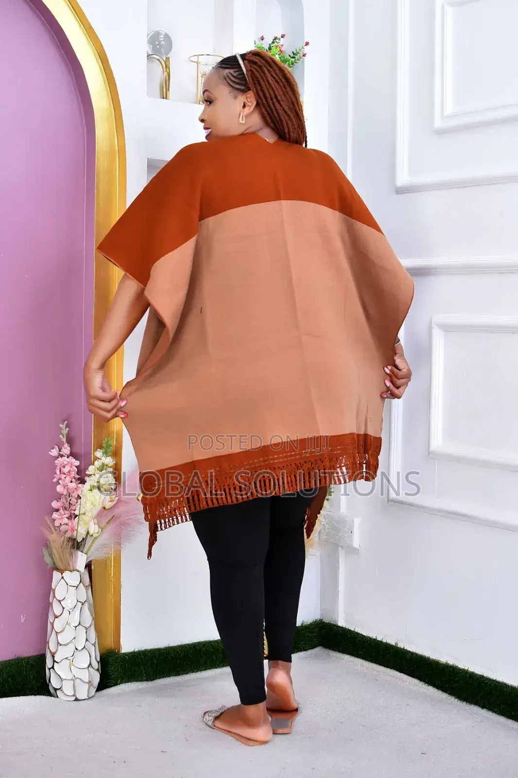 Coloured Warm Tasseled Poncho Featuring a Contrast Color-Block Design