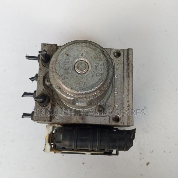 Honda Fit 2013 Abs Module (Tf0j2,Td5jo) - thumbnail 2