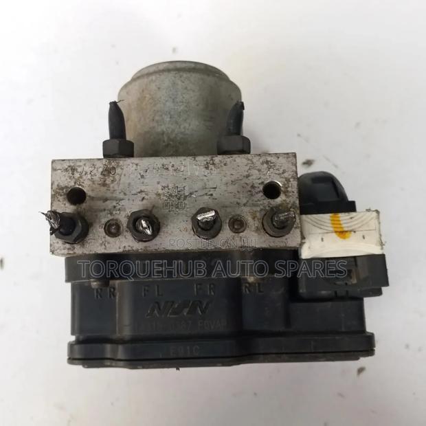 Honda Fit 2013 Abs Module (Tf0j2,Td5jo) - main view