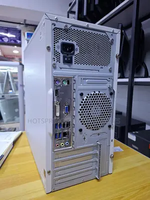 Desktop Computer 8GB Intel Core i7 HDD 500GB