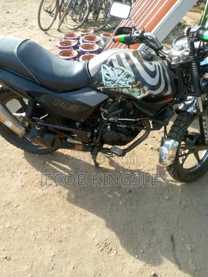 Hero Hero Hunk 150R Dual Disc ABS 2024 Black