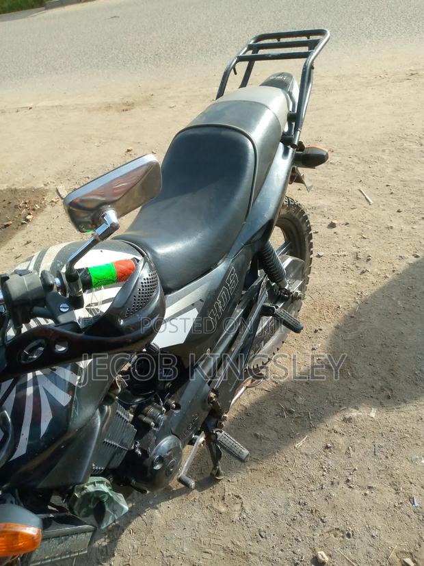 Hero Hero Hunk 150R Dual Disc ABS 2024 Black - thumbnail 3