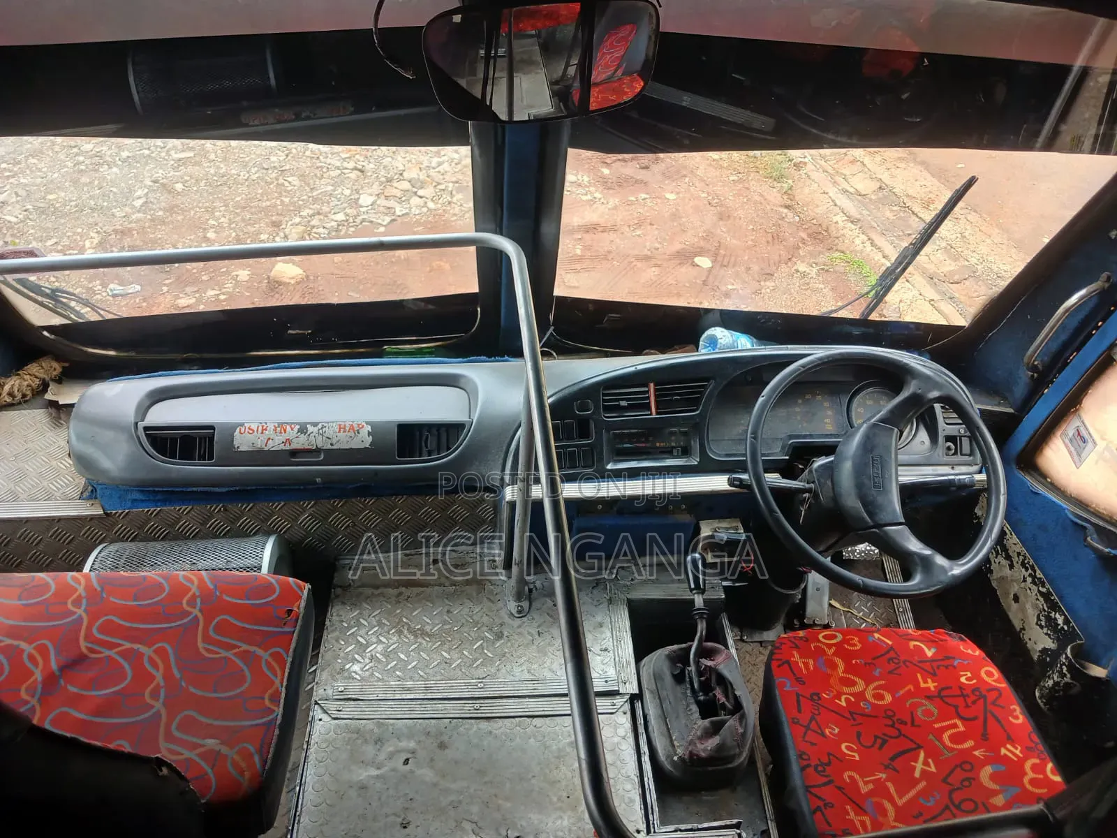 Isuzu Executive Bus 2008 Blue