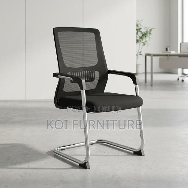 Office Chair : Ergonomic Visitor Chair