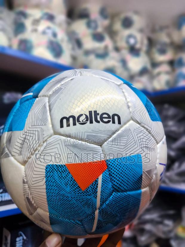 Original Molten Football - thumbnail 2