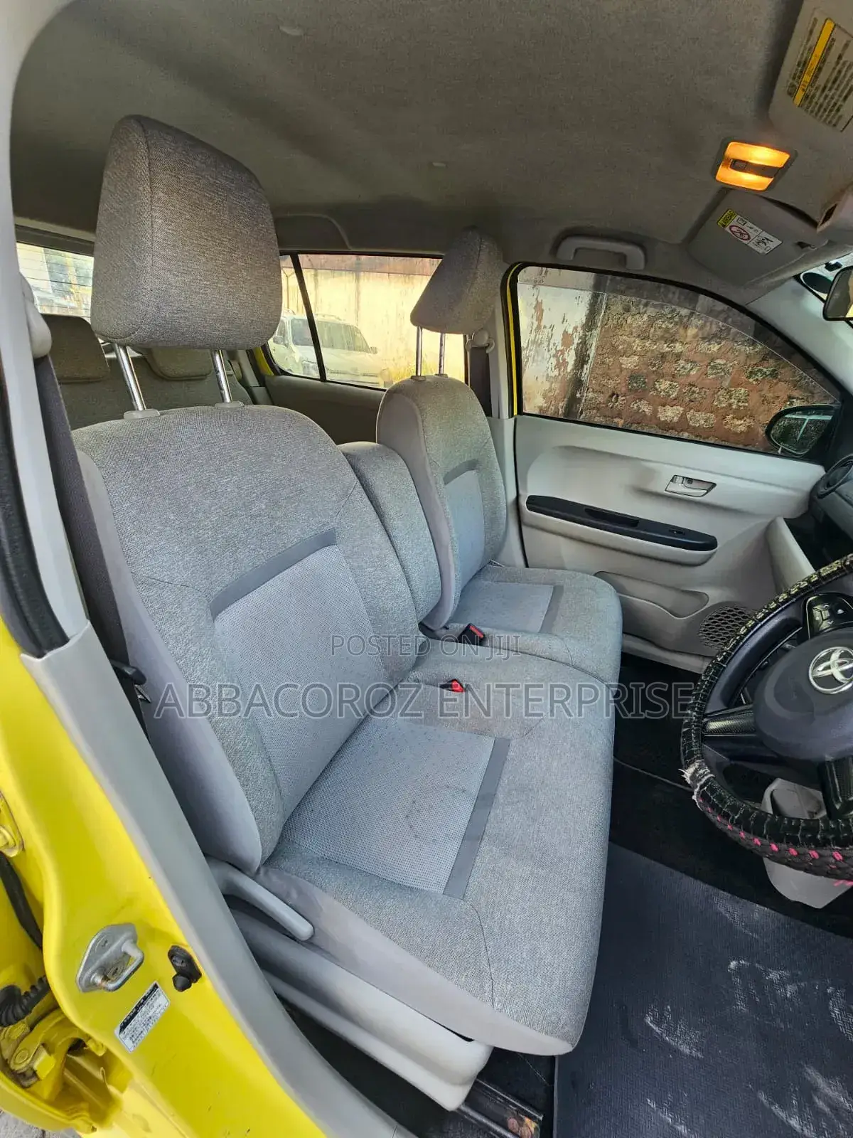 Toyota Passo 2018 Yellow