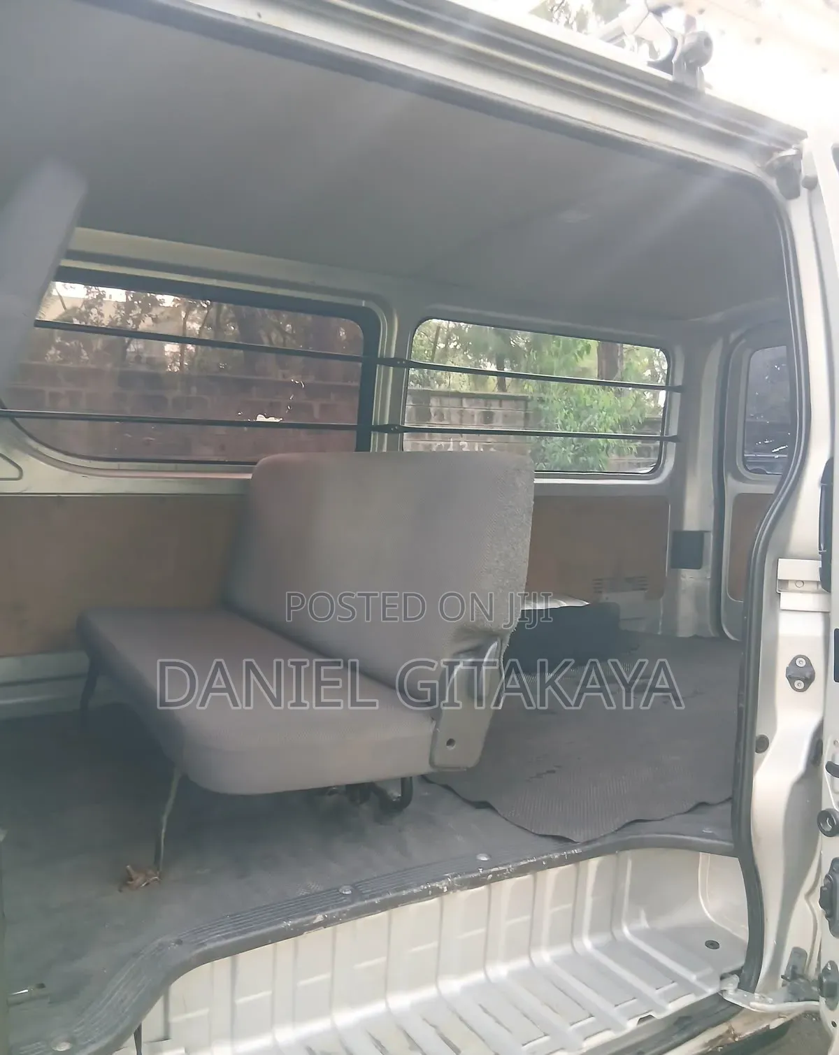 Toyota HiAce 2016 Silver