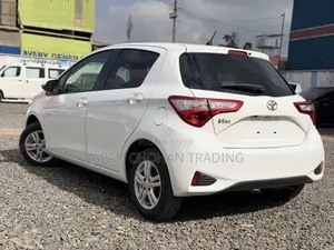 Toyota Vitz 1.0 FWD 5dr 2019 White