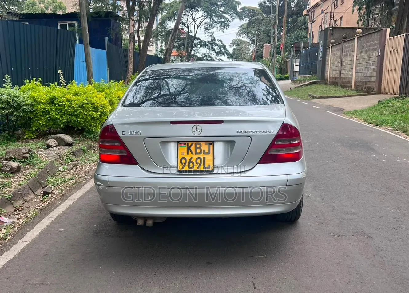 Mercedes-Benz C180 2004 Silver