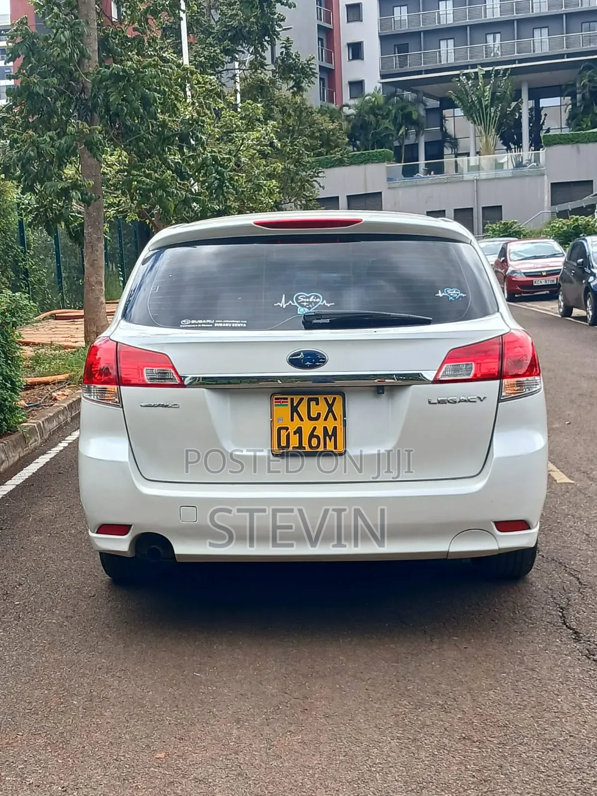 Subaru Legacy 2010 White