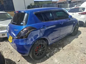 Suzuki Swift 2013 Blue