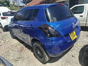 Suzuki Swift 2013 Blue