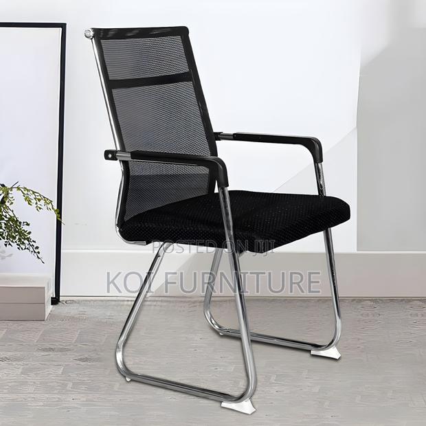 Office Chair : Generic Mesh Office Visitor Chair - main view