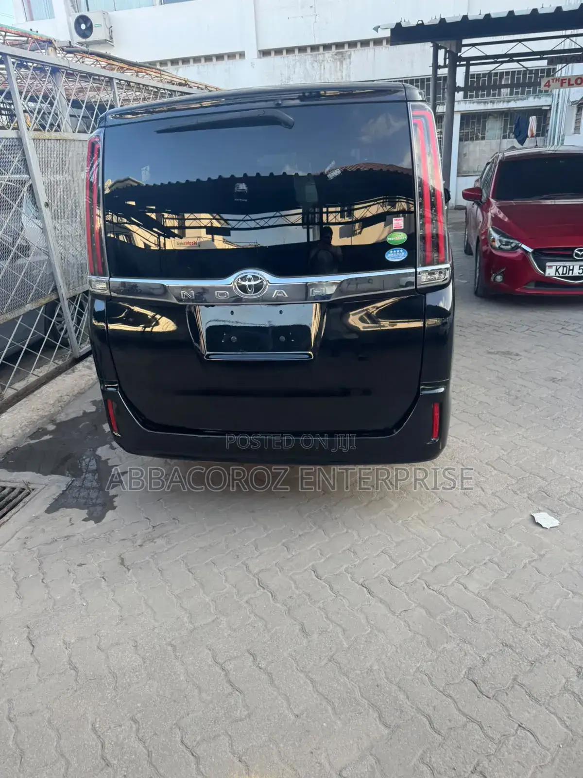 Toyota Noah 2018 Black
